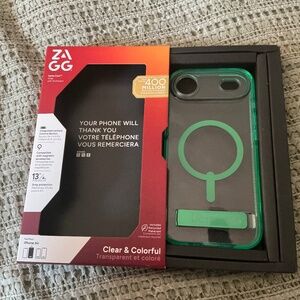 ZAGG Santa Cruz Snap with kickstand